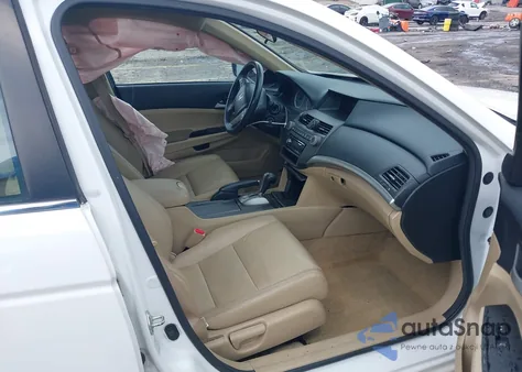 2011 Honda Accord 2.4 Se z USA, uszkodzony, nr VIN 1HGCP2F68BA132339